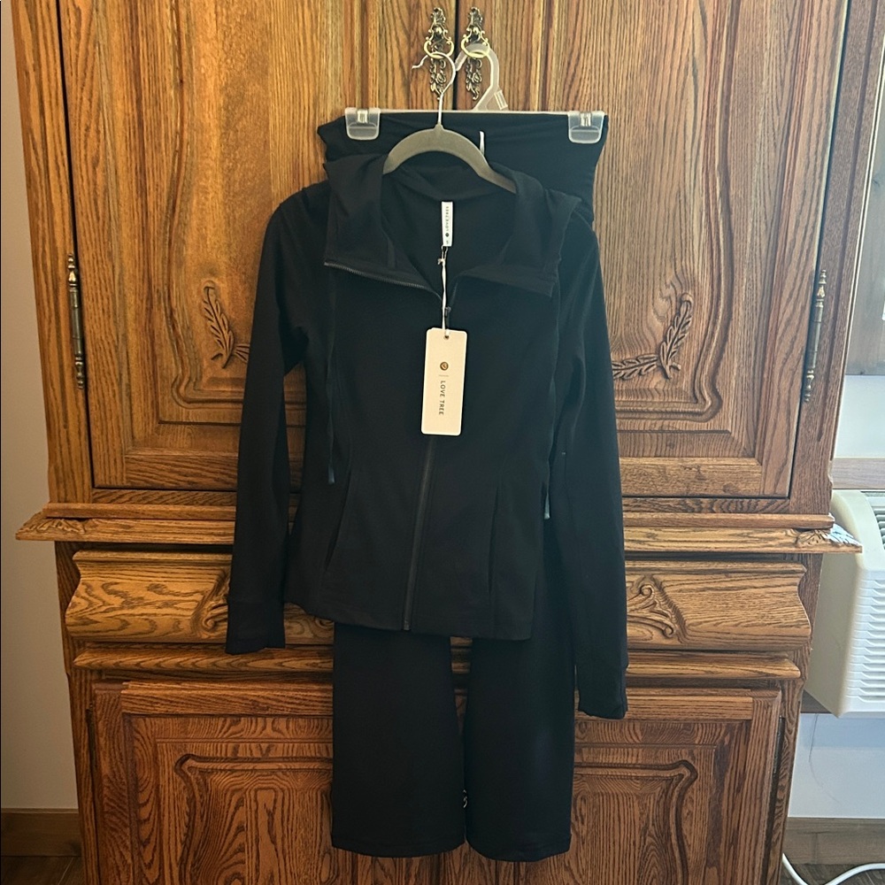 Love Tree Black Hooded Zip Jacket with Matching Pants